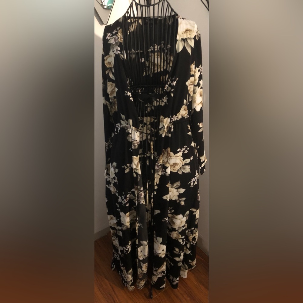 Papillon Charcoal flowered kimono/cardigan